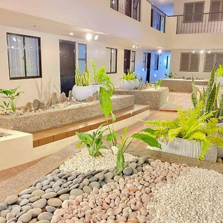 Northpoint Condo, Davao City Экстерьер фото